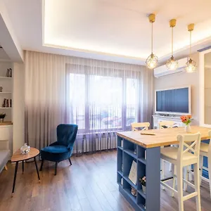 Designer & Cozy 2bd Flat With A Parking In The Center By Flat Mаnager Apartment Sofia