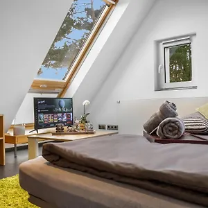 Gesamte - Buero - Kueche - Netflix Nürnberg